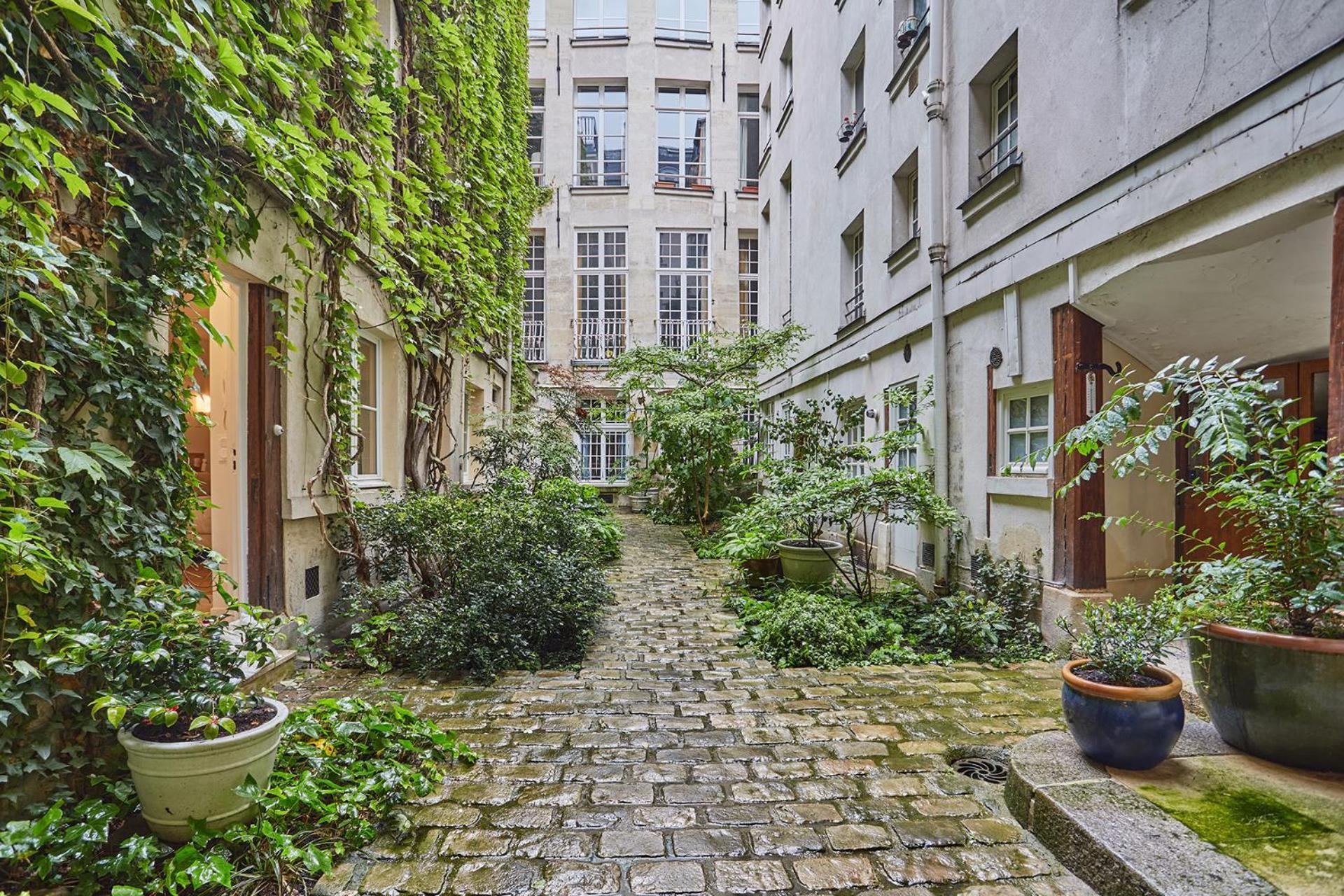Residence Le Marais By Studio Prestige Paris Exterior foto